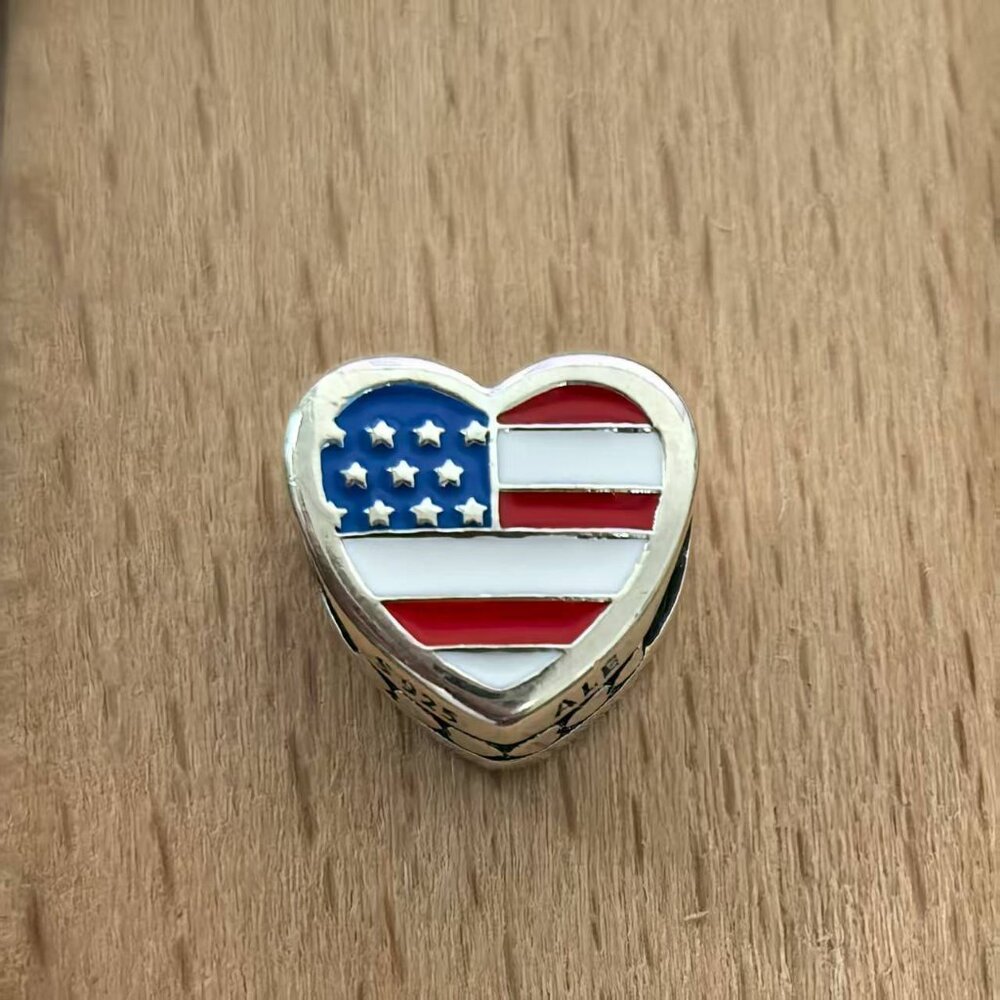Pandora American Exclusive Travel Heart Charm Pendant, S925 Silver Bracelets - Picture 1 of 4